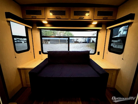 2021 Heartland Mallard 335 RV Photo 4