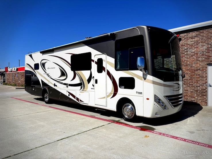 2018 Thor Hurricane 34P RV Photo 1