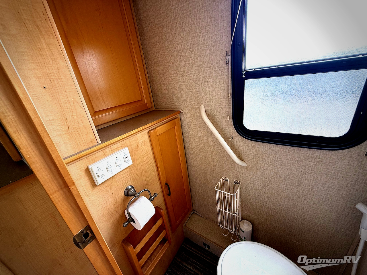 2004 Fleetwood Bounder Diesel 38N Photo 22