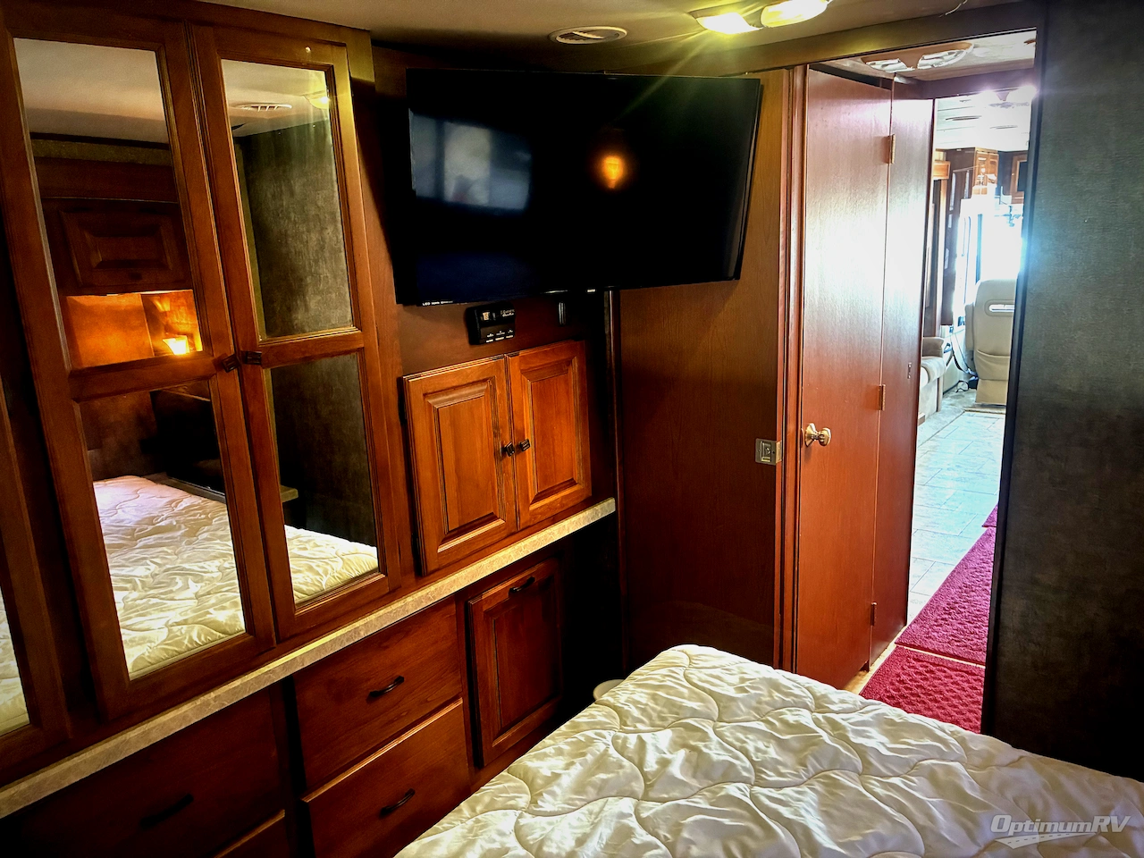2011 Tiffin Allegro 32 CA Photo 13