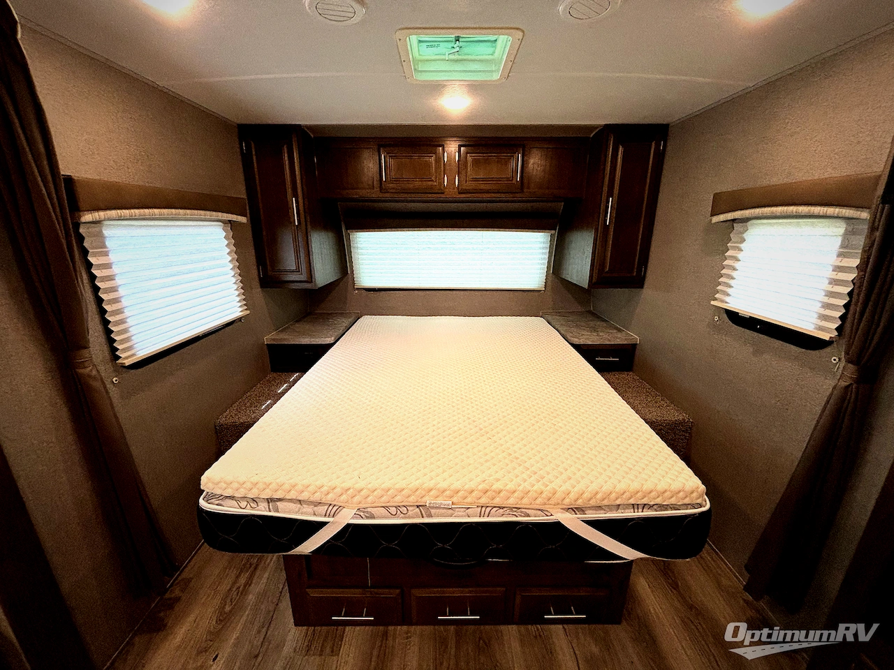 2021 Forest River Flagstaff Micro Lite 22FBS Photo 7