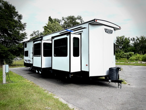 Used 2021 Forest River Salem Grand Villa 42FK Featured Photo