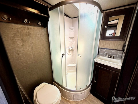 2019 Cruiser Shadow Cruiser 225RBS RV Photo 4