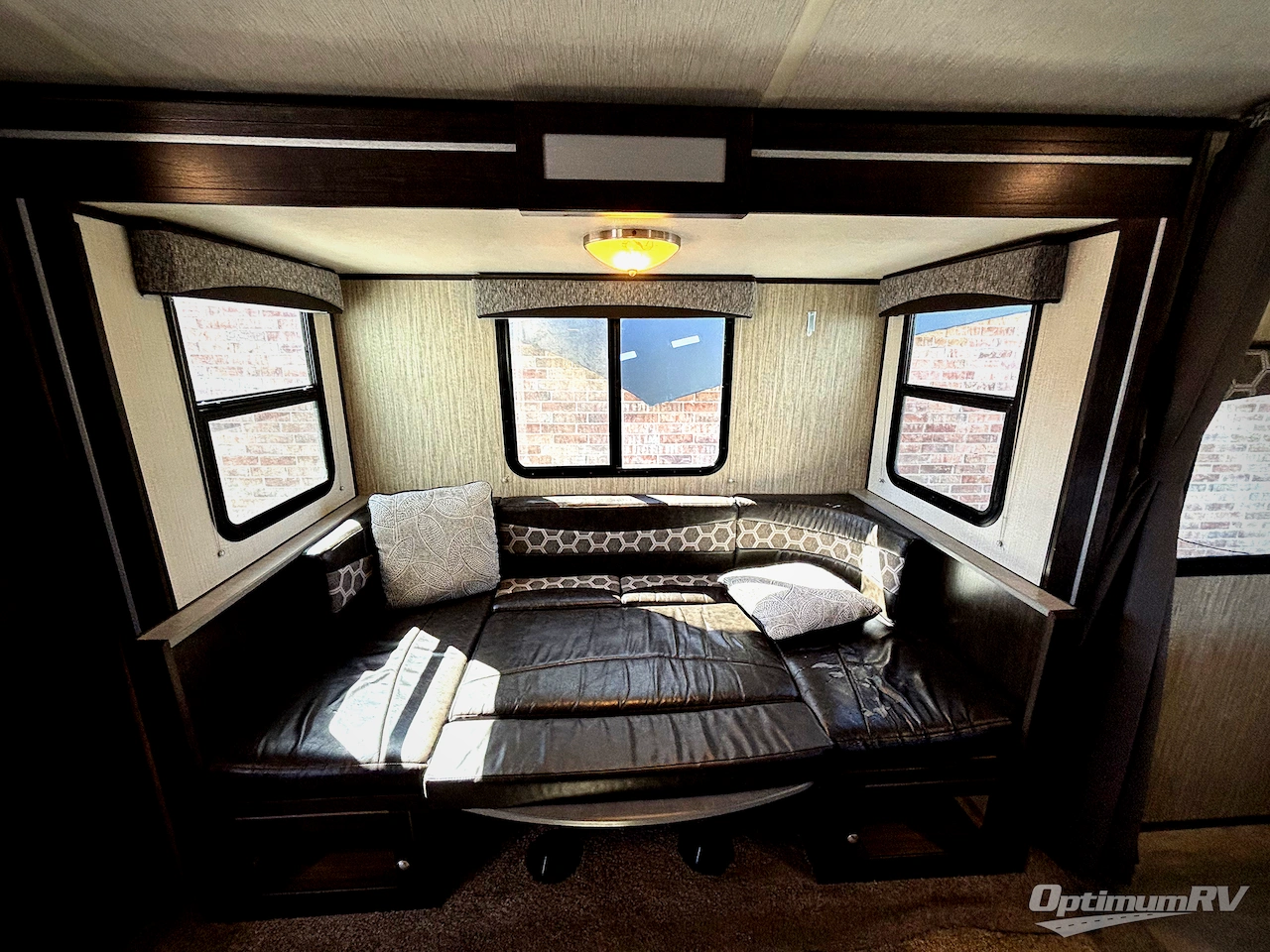 2019 Cruiser Shadow Cruiser 225RBS Photo 6