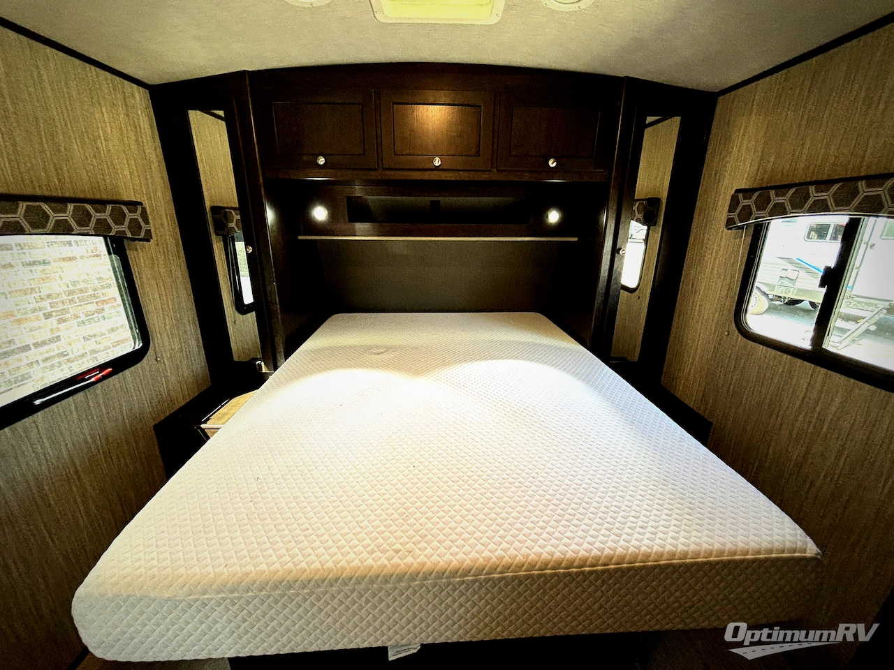 2019 Cruiser Shadow Cruiser 225RBS Photo 9