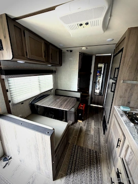 2022 Gulf Stream Conquest Ultra Lite 248BH RV Photo 2