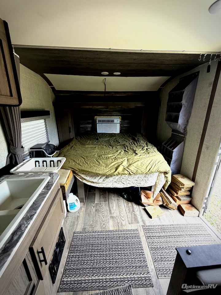 2022 Gulf Stream Conquest Ultra Lite 248BH Photo 4