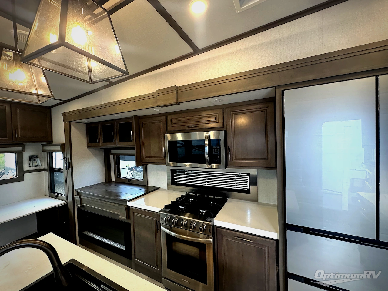 2024 Grand Design Solitude 310GK Photo 9
