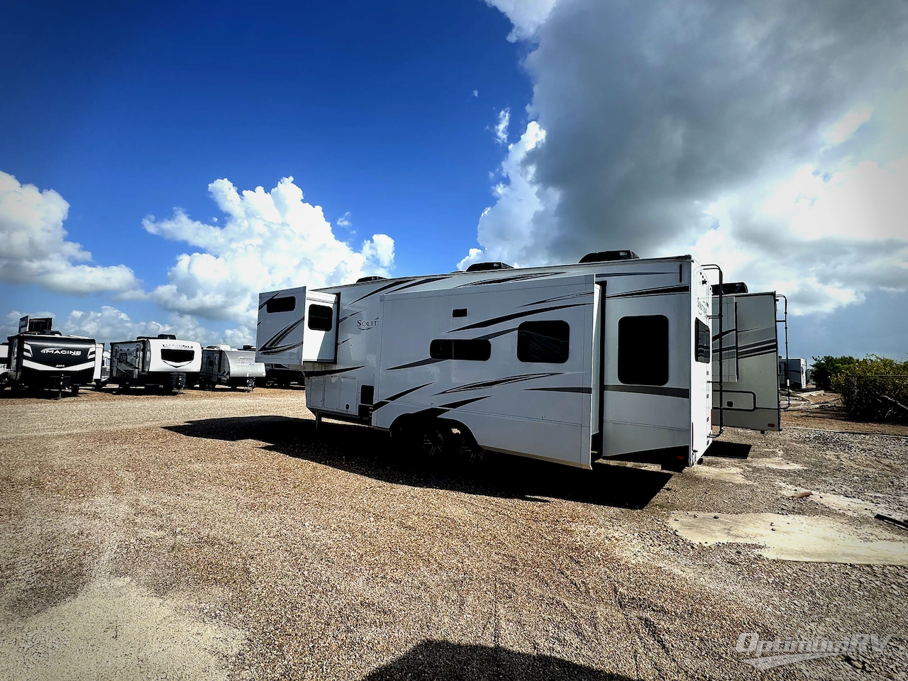 2024 Grand Design Solitude 310GK Photo 17
