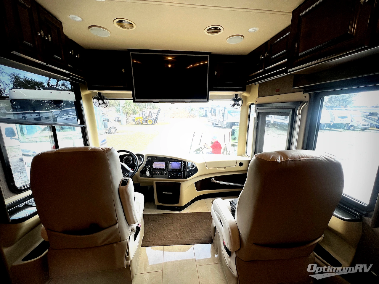 2016 Tiffin Phaeton 40AH Photo 8