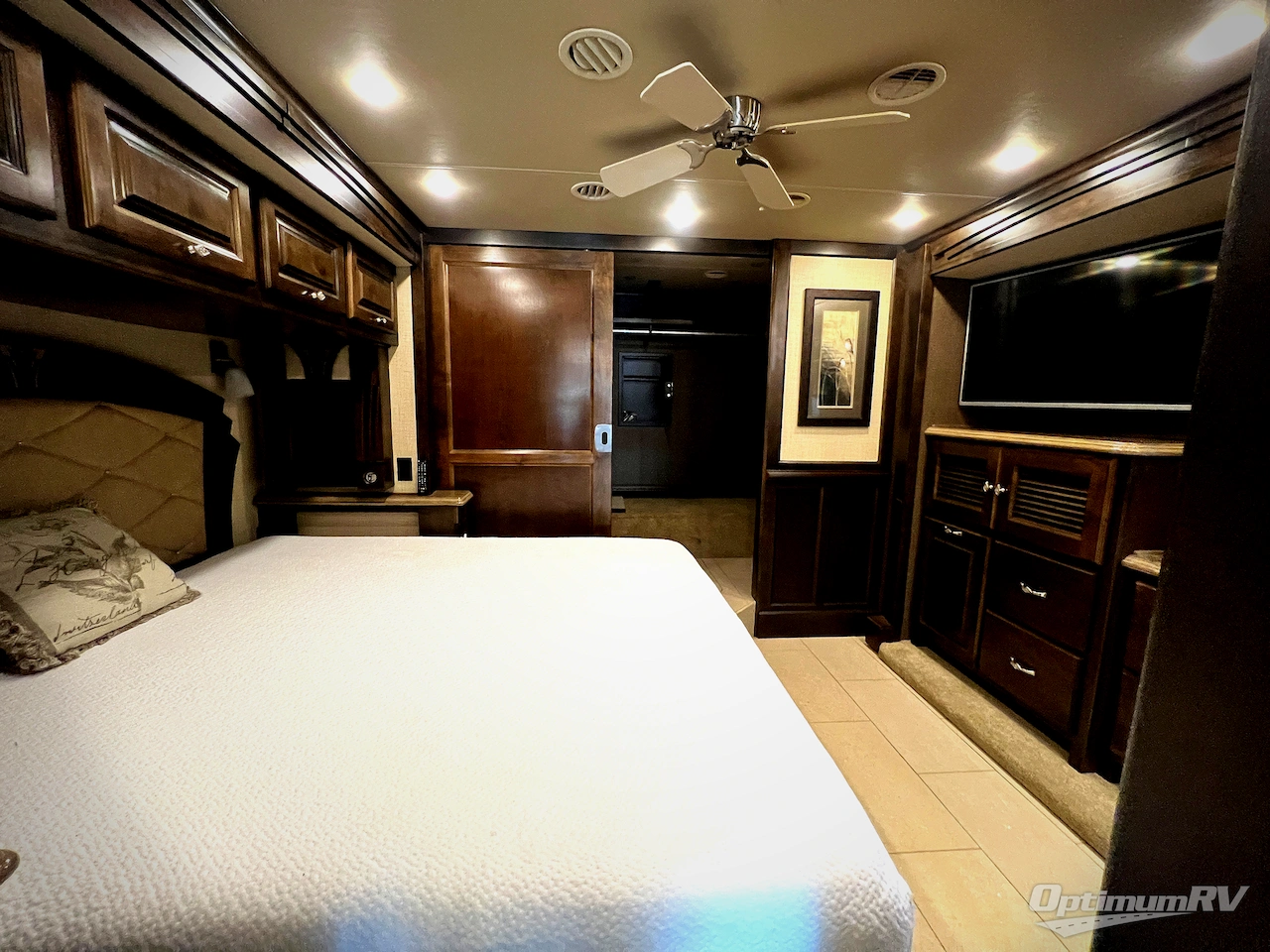 2016 Tiffin Phaeton 40AH Photo 18