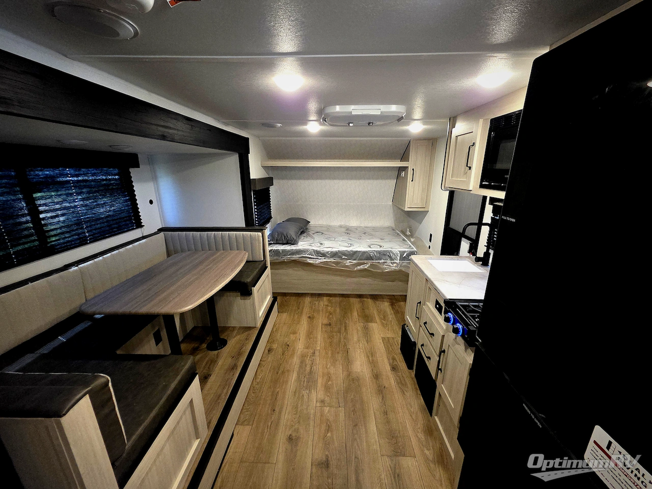 2025 Palomino Puma Camping Edition 18BHCE Photo 6