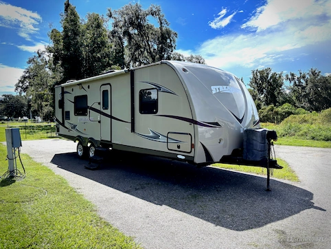 Used 2013 Gulf Stream Streamlite XLT 27RKS Champagne Series Featured Photo