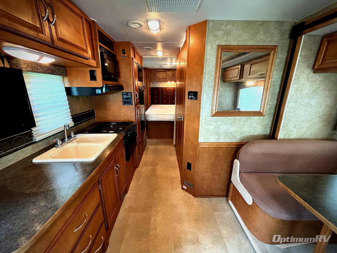 2015 Itasca Spirit 27Q Photo 4