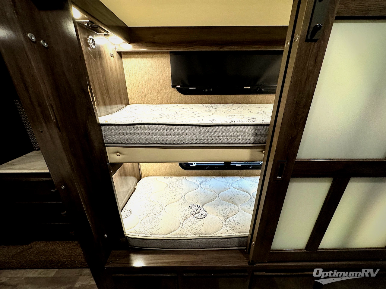 2021 Holiday Rambler Admiral 34J Photo 15