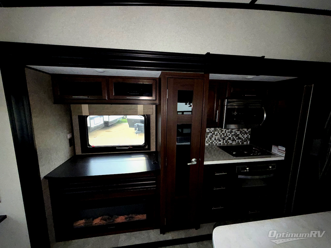 2018 Jayco North Point 315RLTS Photo 10