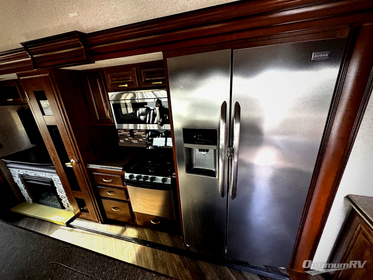 2017 Jayco North Point 315RLTS Photo 3