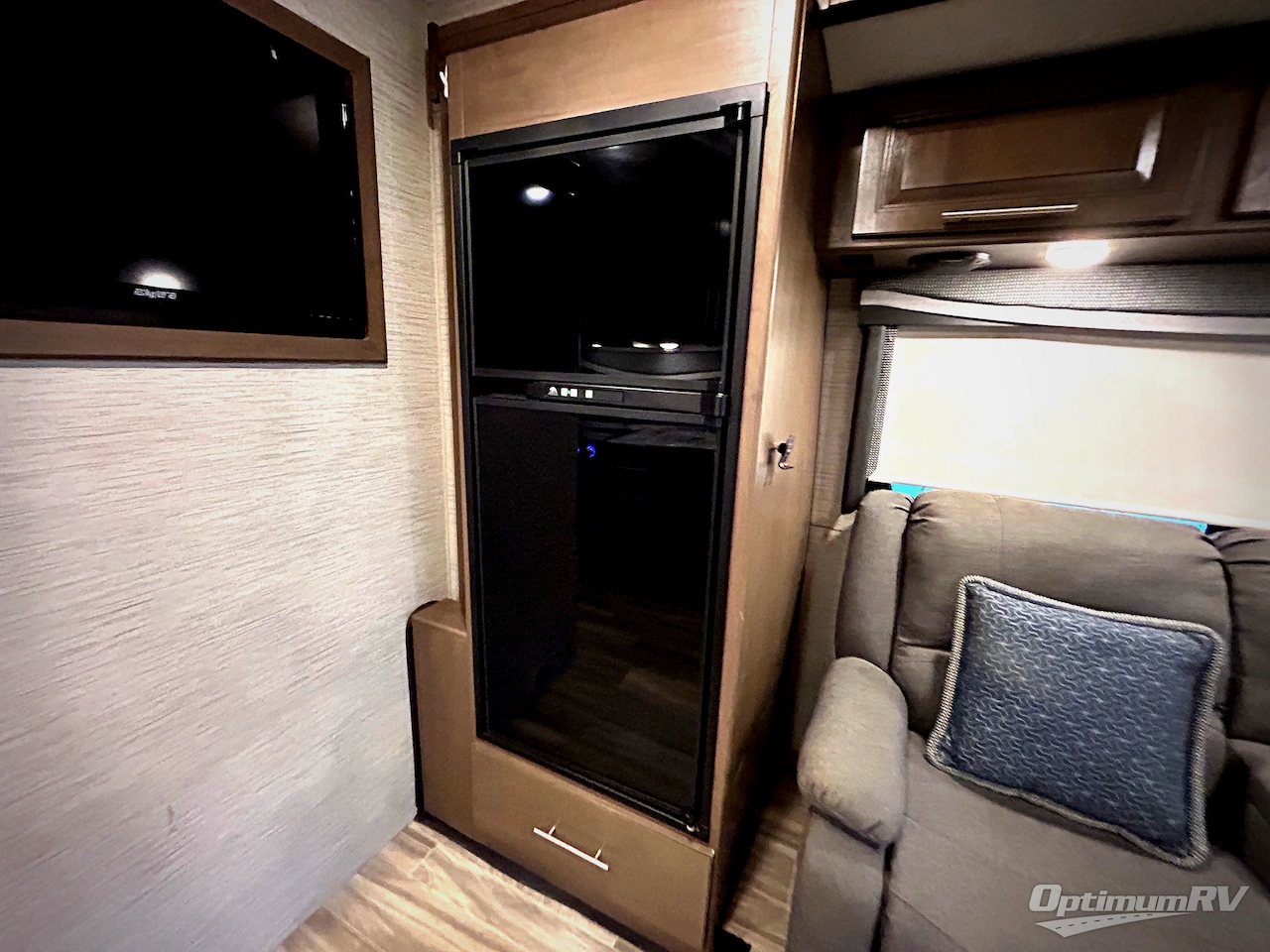 2021 Thor Outlaw 29J Photo 14