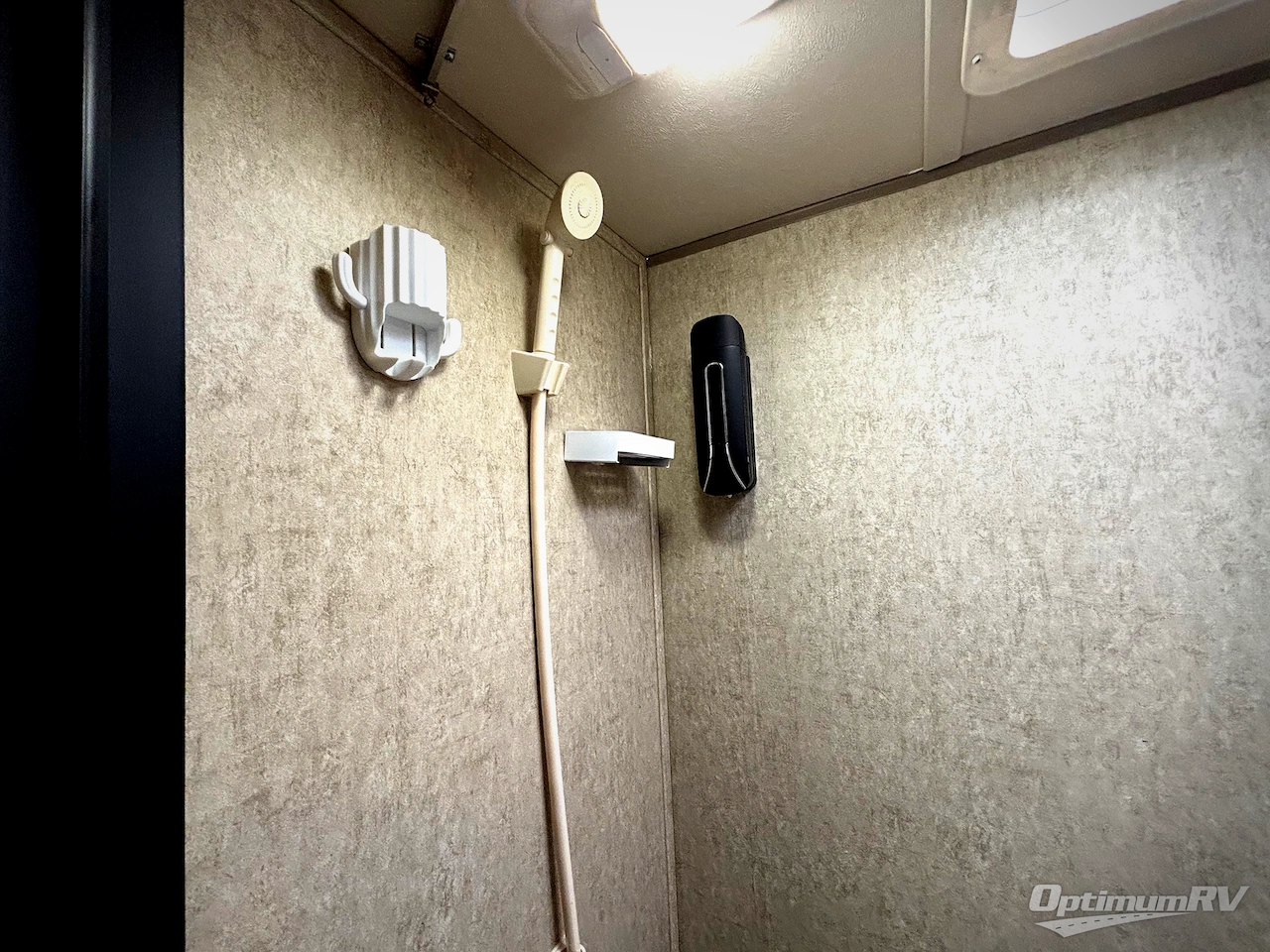 2017 Forest River Cherokee Wolf Pup 17RP Photo 11