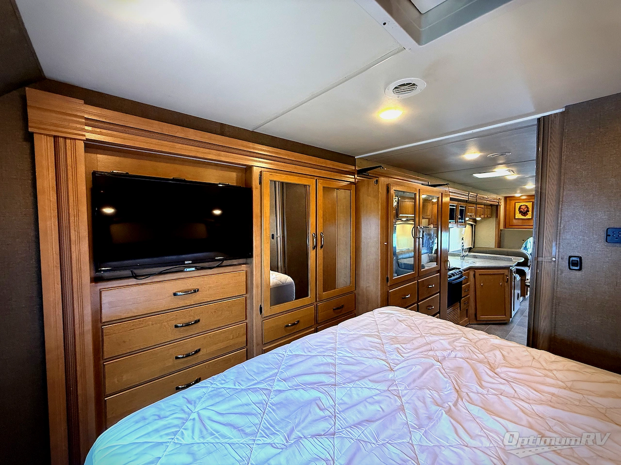 2017 Thor Chateau 31W Photo 22