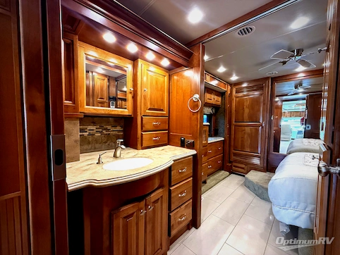2014 Tiffin Phaeton 36 GH RV Photo 3