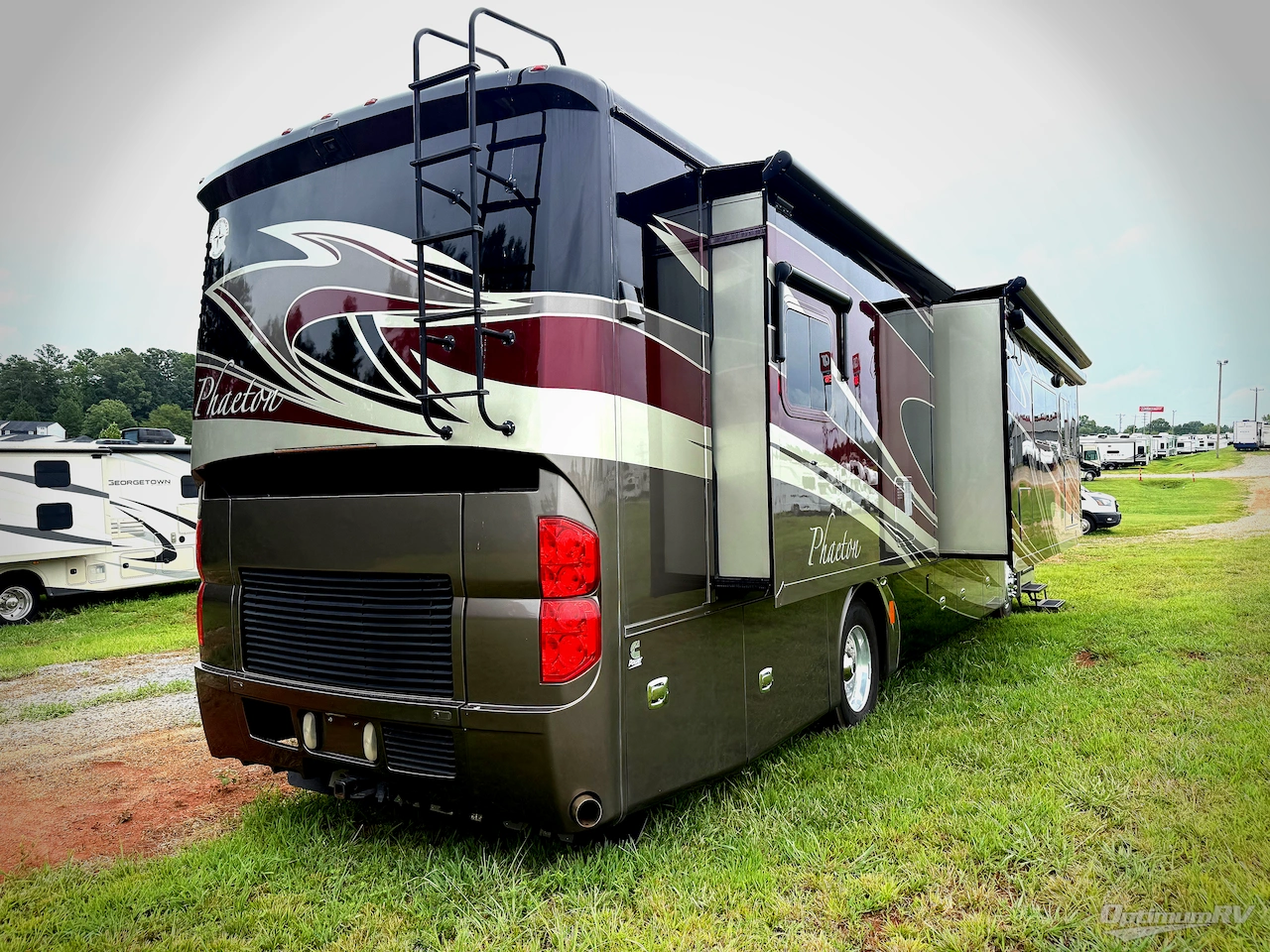 2014 Tiffin Phaeton 36 GH Photo 2