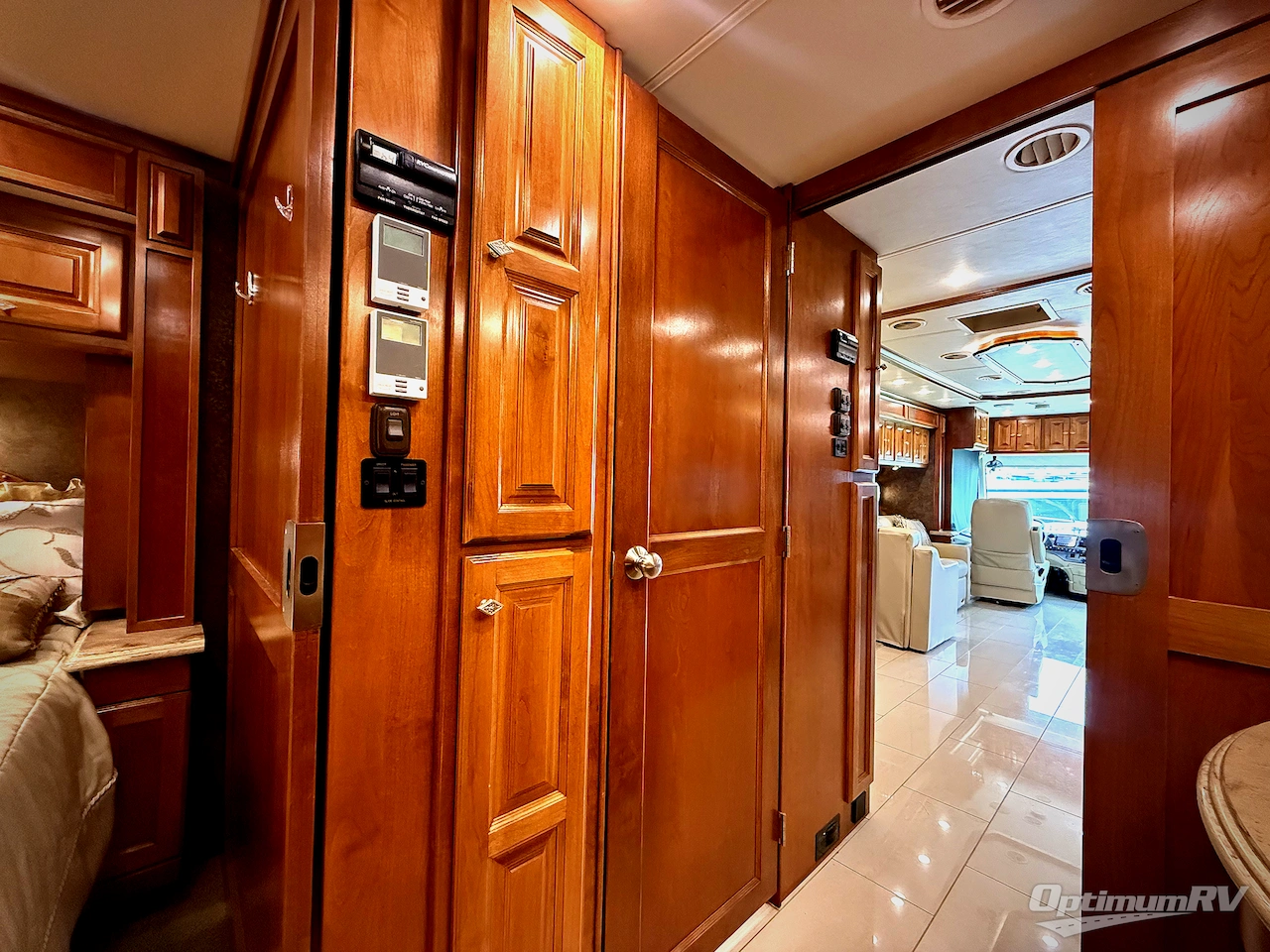 2014 Tiffin Phaeton 36 GH Photo 17