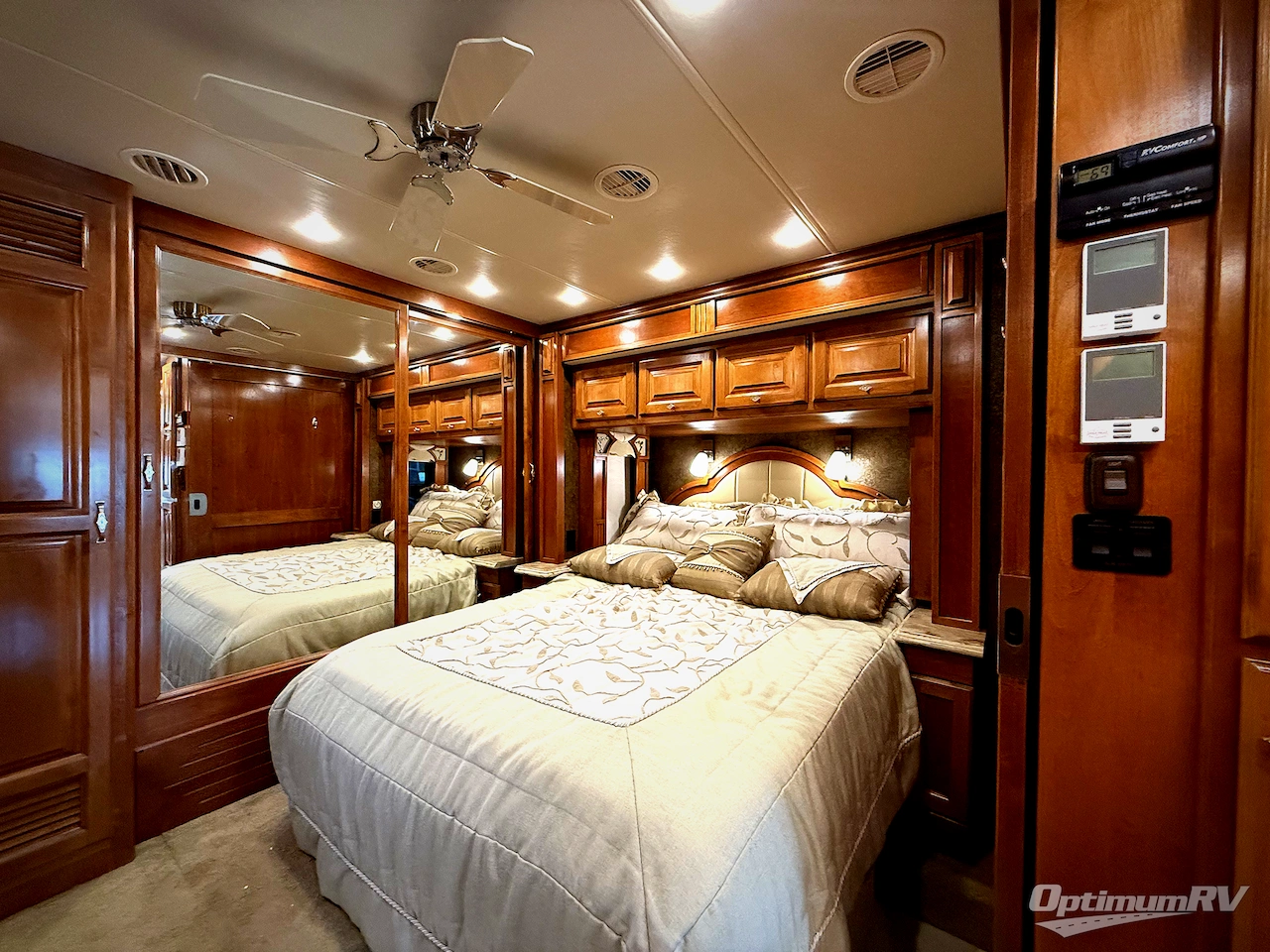 2014 Tiffin Phaeton 36 GH Photo 21