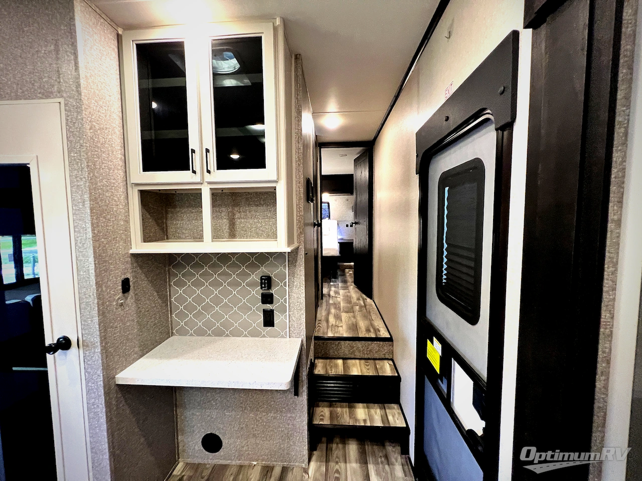 2022 Highland Ridge Roamer RF364BHS Photo 18