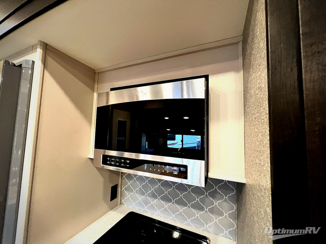 2022 Highland Ridge Roamer RF364BHS Photo 11