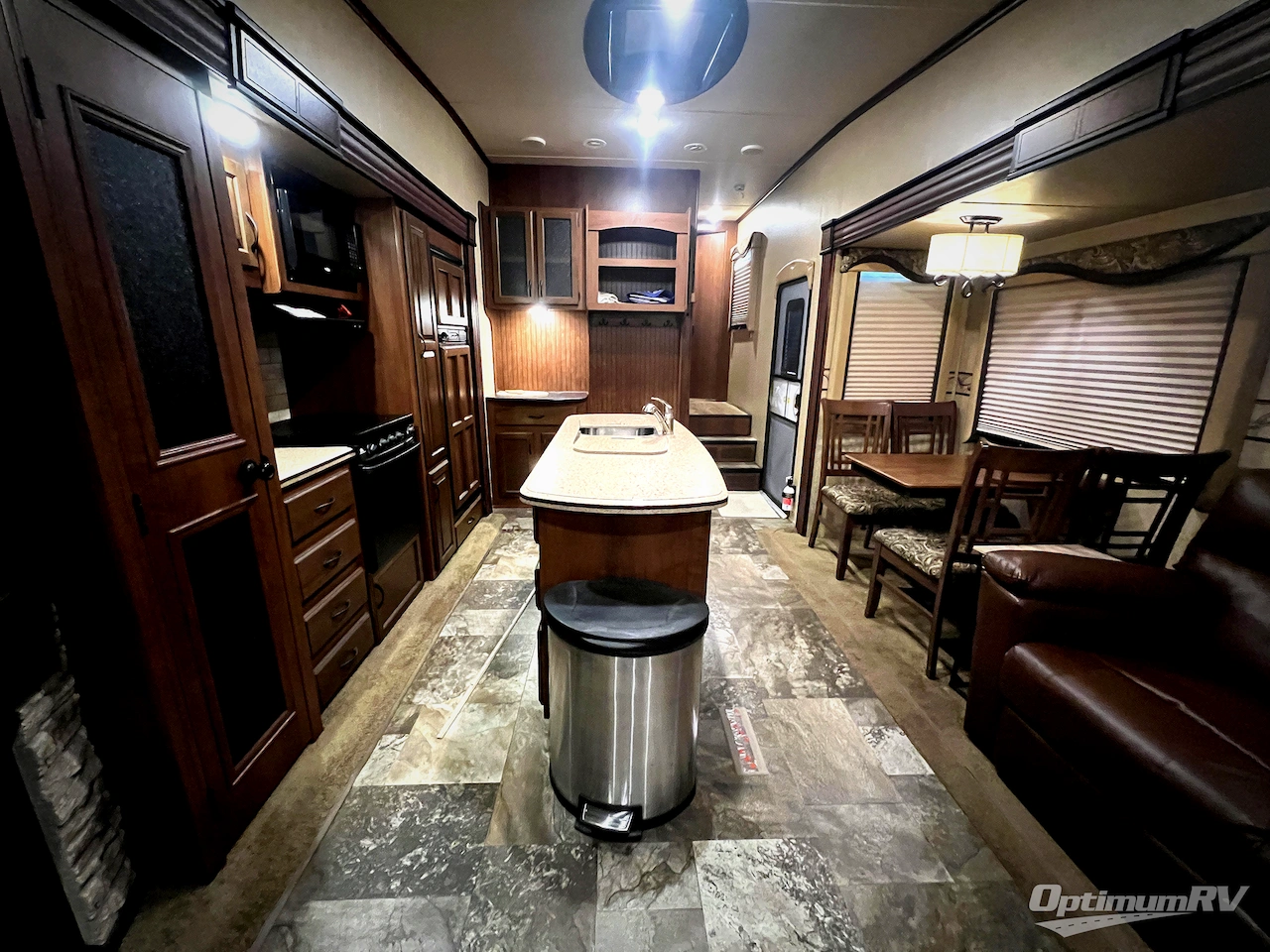 2015 Jayco Eagle Premier 321RLTS Photo 5