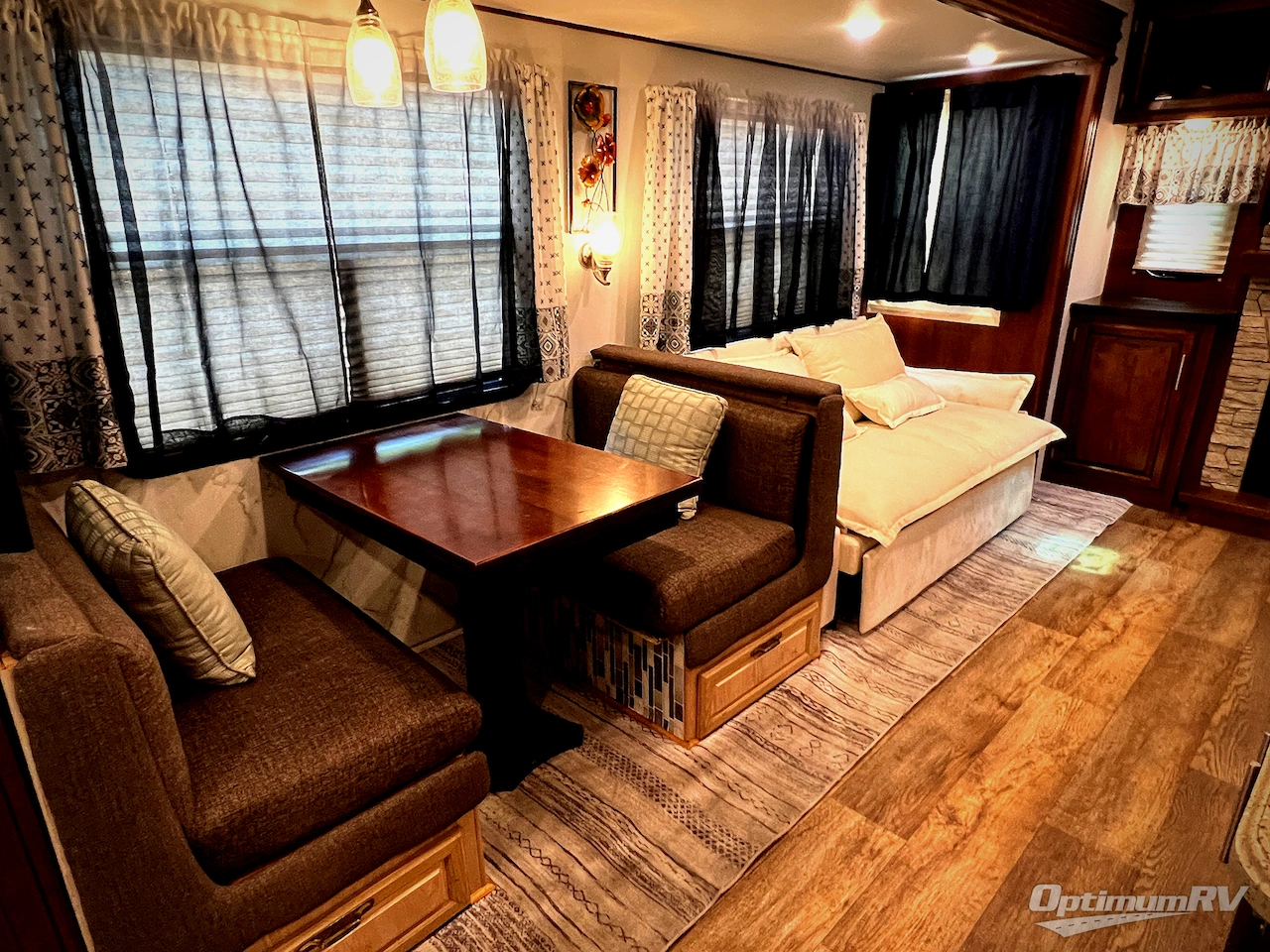 2017 Jayco Eagle 338RETS Photo 13