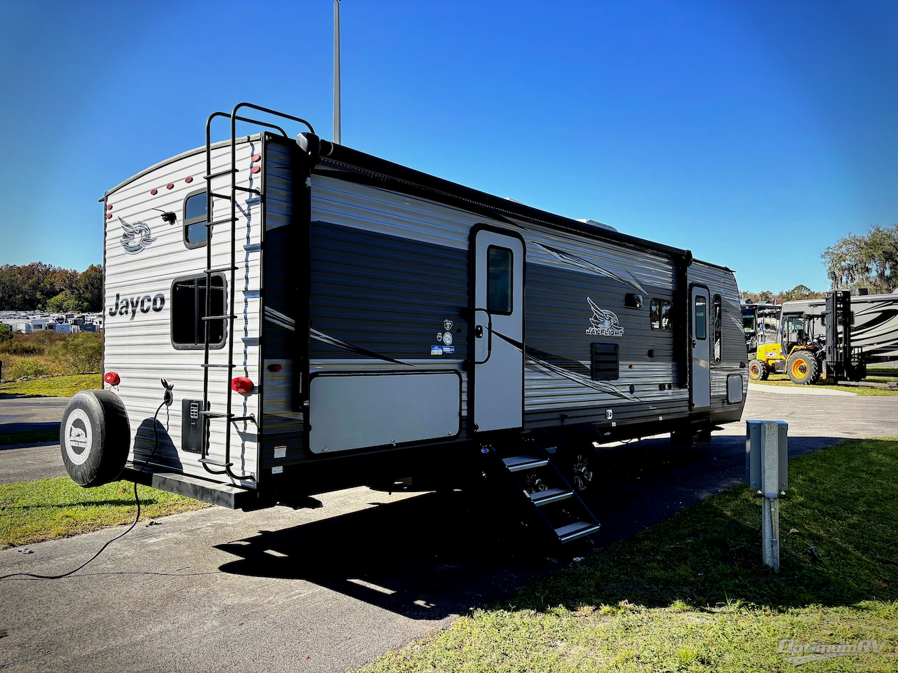 2021 Jayco Jay Flight 28BHS Photo 2