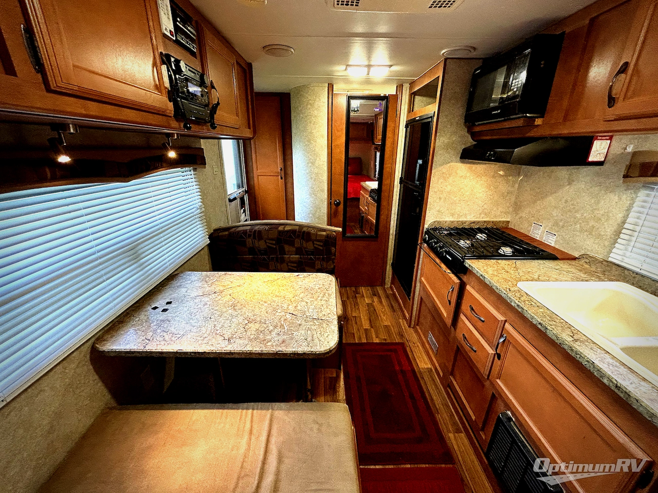 2013 Gulf Stream Ameri-Lite 21MB Photo 4