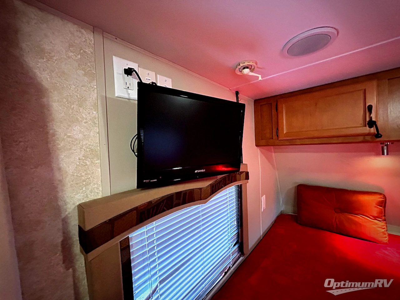 2013 Gulf Stream Ameri-Lite 21MB Photo 9