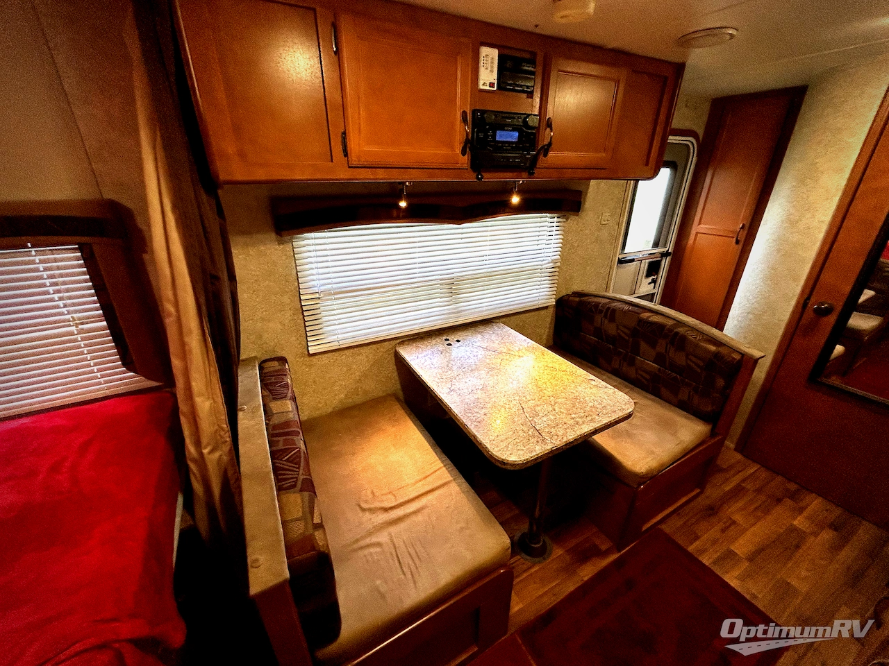 2013 Gulf Stream Ameri-Lite 21MB Photo 10