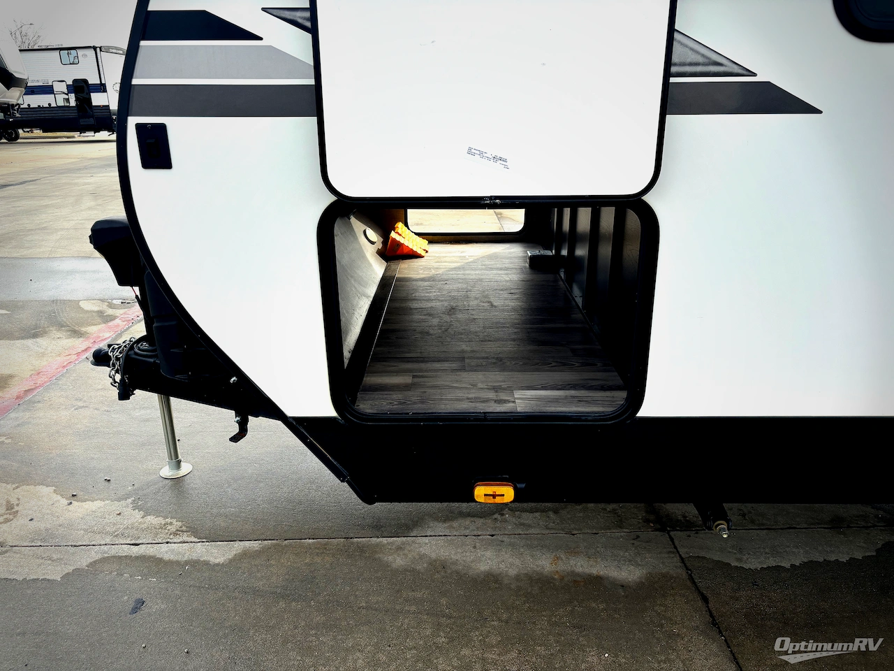 2023 Highland Ridge Range Lite 241BH Photo 13