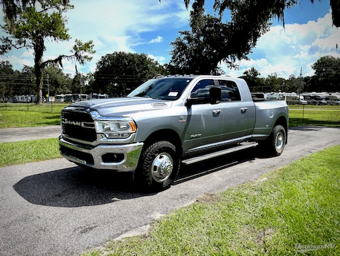 2019 Dodge RAM Bighorn 3500 RV Photo 3