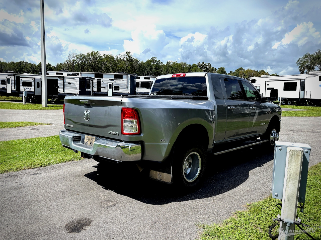 2019 Dodge RAM Bighorn 3500 Photo 3