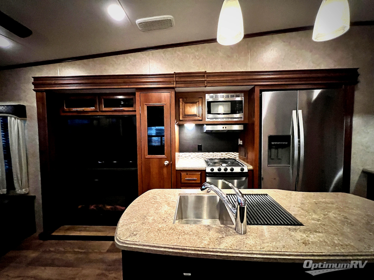 2018 Jayco Eagle 321RSTS Photo 6