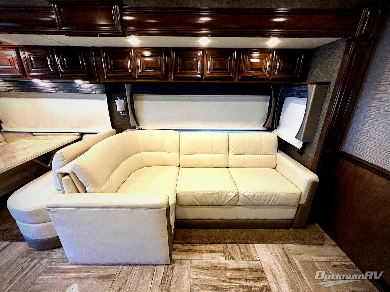 2017 Thor Venetian G36 Photo 12