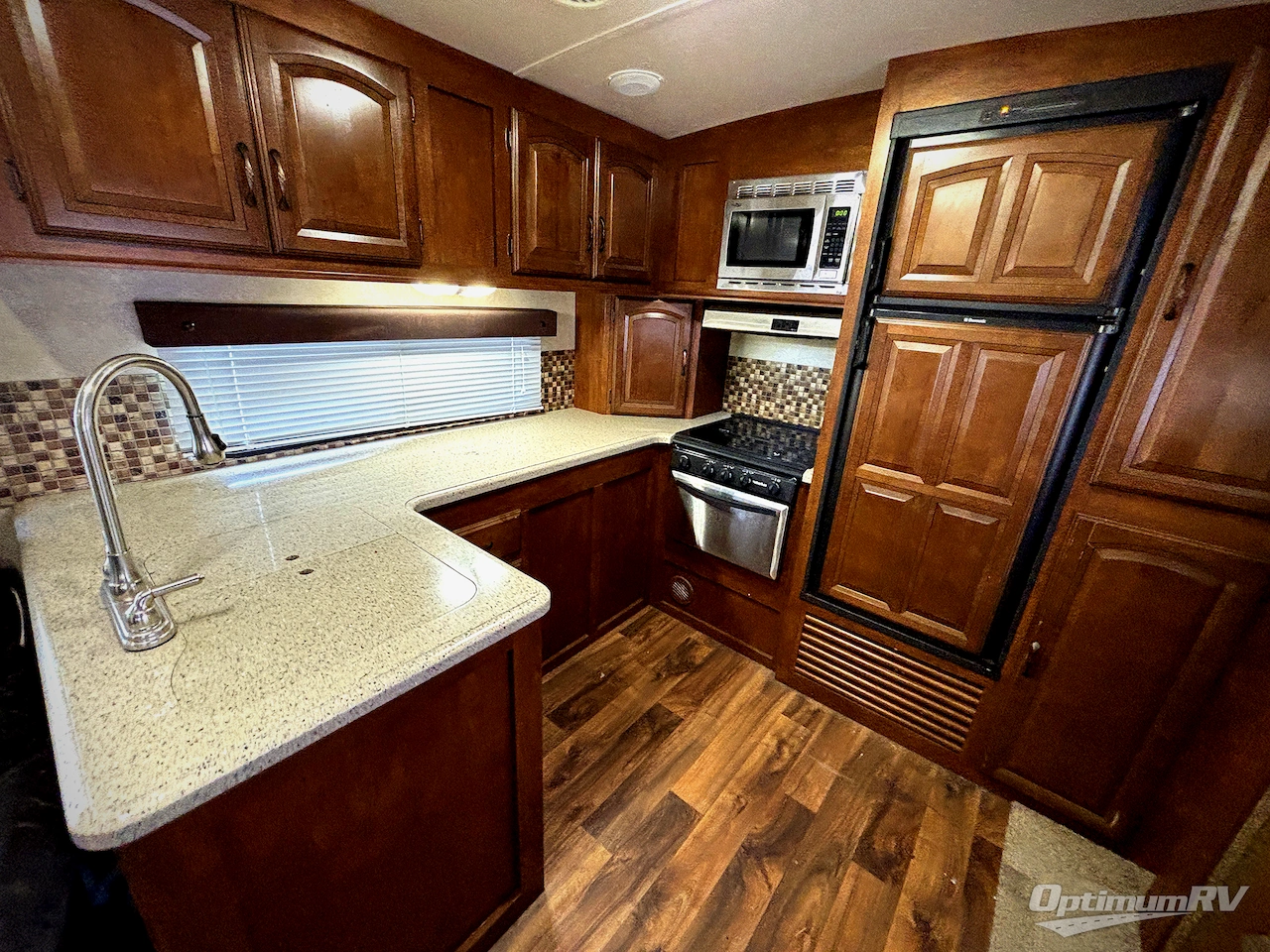 2014 Forest River Salem Hemisphere Lite 282RK Photo 6