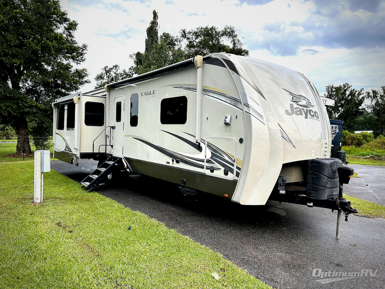 2020 Jayco Eagle 338RETS Photo 1