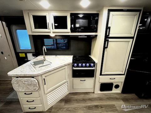 2021 Jayco Jay Feather 27BHB RV Photo 2