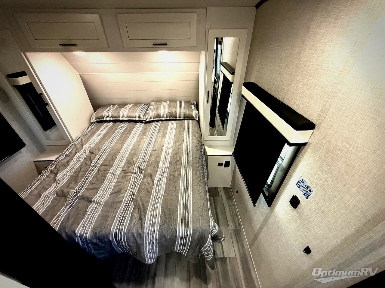 2024 Jayco Jay Feather 27BHB Photo 8