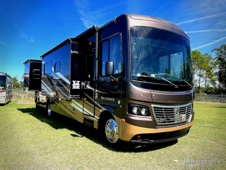 2015 Holiday Rambler Vacationer 36SBT RV Photo 1