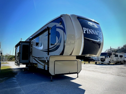 Used 2017 Jayco Pinnacle 36FBTS Featured Photo