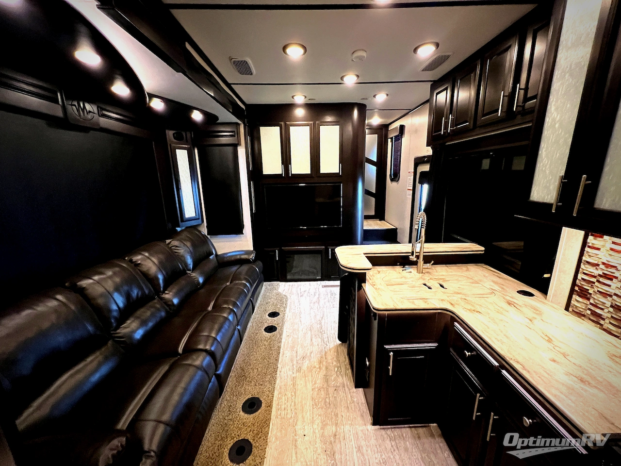 2017 Jayco Seismic 4212 Photo 5