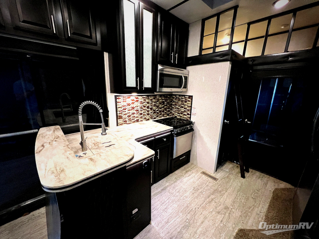2017 Jayco Seismic 4212 Photo 10