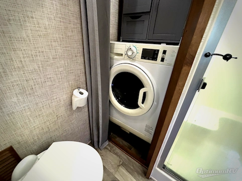 2020 DRV Luxury Suites FullHouse JX450 RV Photo 3